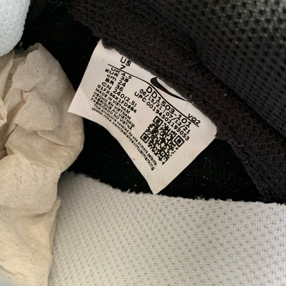 Nike Dunk Low Black and White “Panda” - Picture 11 of 12